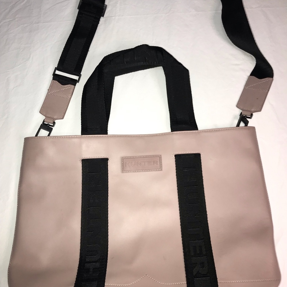 Hunter Mauve and Black BagHunter rubberized  East-West Tote bag